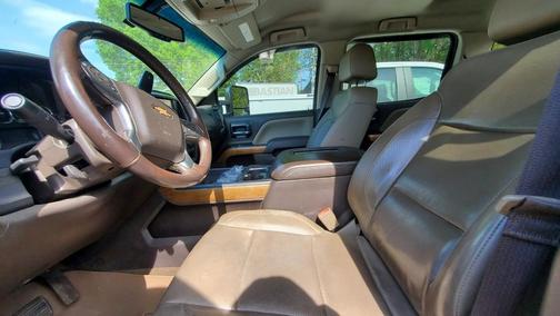 Summit White 2018 Chevrolet Silverado 3500 LTZ