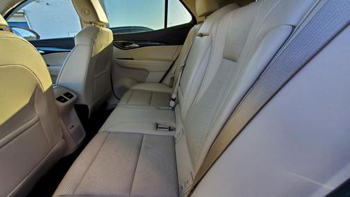 2022 Buick Envision FWD Essence