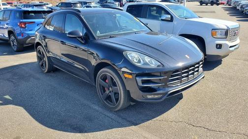 2016 Porsche Macan Turbo