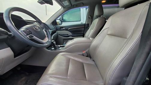 2016 Toyota Highlander Limited Platinum