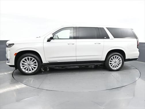 2022 Cadillac Escalade ESV Luxury