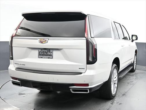 2022 Cadillac Escalade ESV Luxury