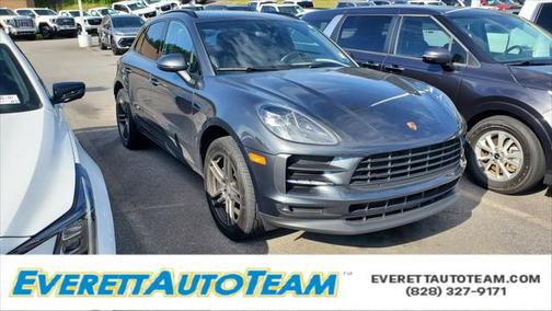 2021 Porsche Macan Base