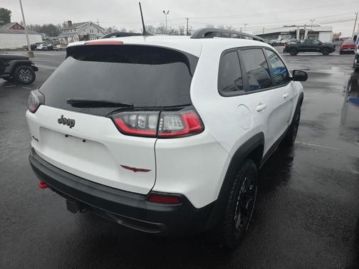 Bright White Clearcoat 2022 Jeep Cherokee Trailhawk