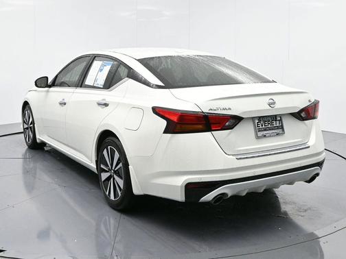 2022 Nissan Altima 2.5 SL