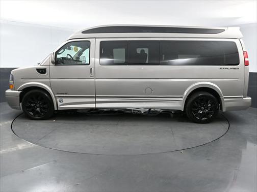 2022 GMC Savana 2500 Work Van