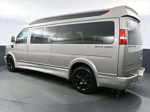 2022 GMC Savana 2500 Work Van