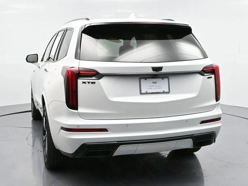 2024 Cadillac XT6 Premium Luxury FWD