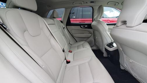 2020 Volvo XC60 T5 Inscription