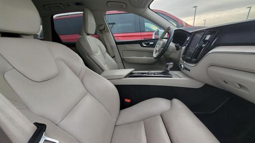 2020 Volvo XC60 T5 Inscription