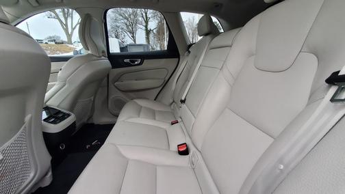 2020 Volvo XC60 T5 Inscription