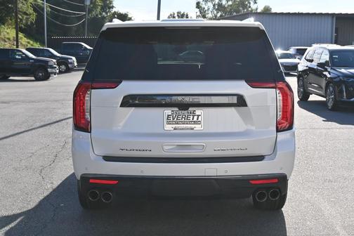 2023 GMC Yukon XL Denali Ultimate