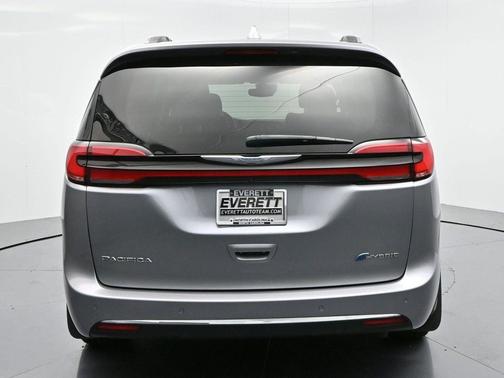 2021 Chrysler Pacifica Hybrid Touring L