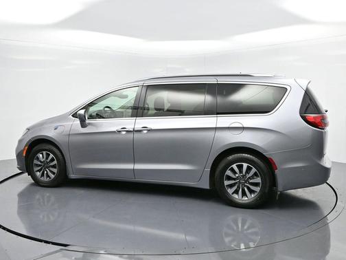 2021 Chrysler Pacifica Hybrid Touring L