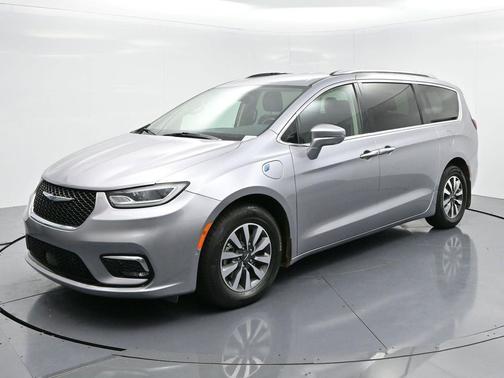 2021 Chrysler Pacifica Hybrid Touring L