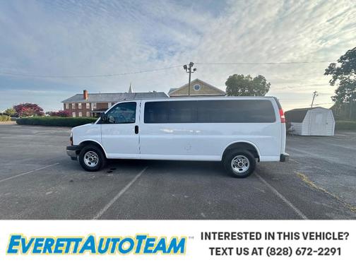 2022 GMC Savana 3500 RWD 3500 Extended Wheelbase LS