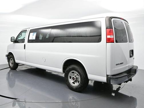 2022 GMC Savana 3500 RWD 3500 Extended Wheelbase LS