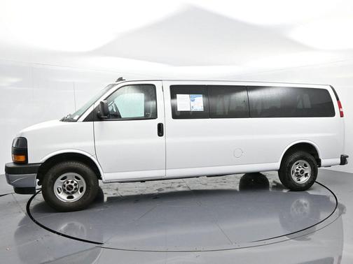 2022 GMC Savana 3500 RWD 3500 Extended Wheelbase LS