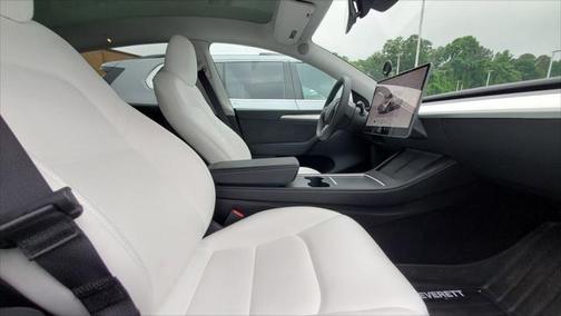 2024 Tesla Model Y Long Range Dual Motor All-Wheel Drive