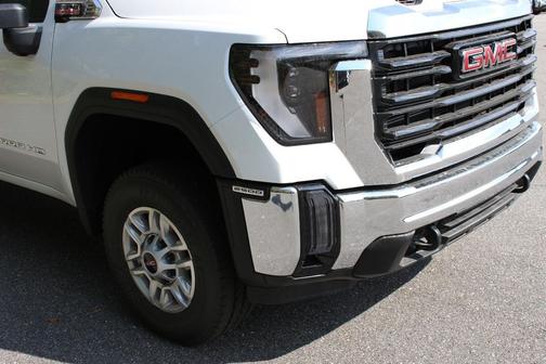 2025 GMC Sierra 2500 Base