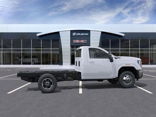 2025 GMC Sierra 3500 SLE