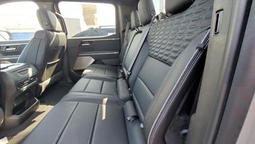 2024 GMC Sierra EV Denali Edition 1