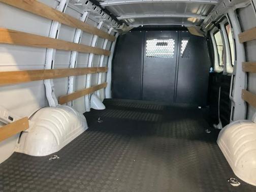 2024 GMC Savana 2500 Work Van