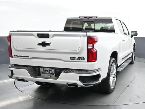 2022 Chevrolet Silverado 1500 High Country