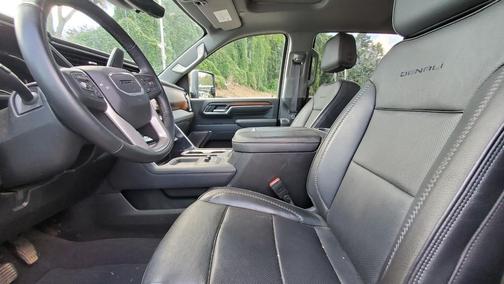 2024 GMC Sierra 2500 Denali