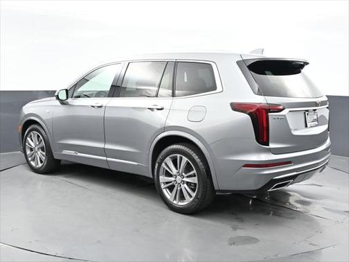 2023 Cadillac XT6 Premium Luxury FWD