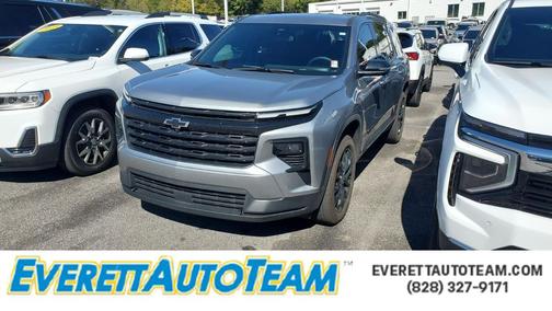 2024 Chevrolet Traverse LT