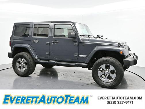 2017 Jeep Wrangler Unlimited Sahara