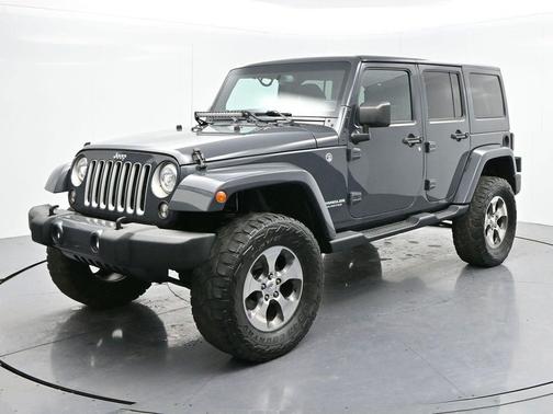 2017 Jeep Wrangler Unlimited Sahara