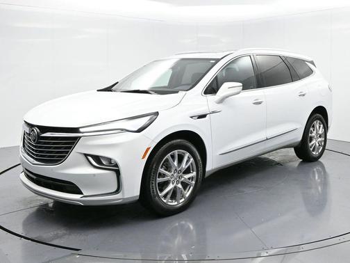 2023 Buick Enclave Essence AWD