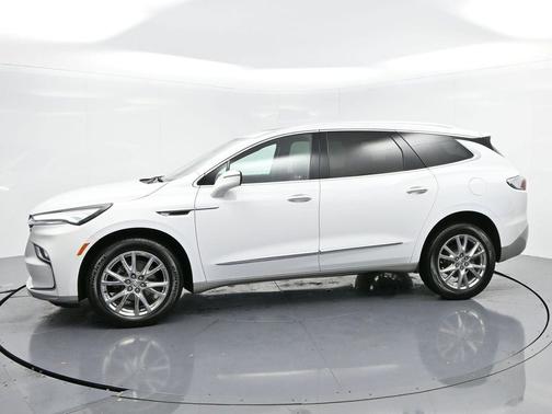 2023 Buick Enclave Essence AWD