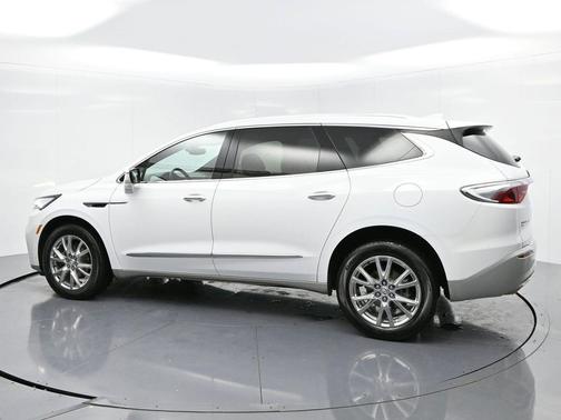 2023 Buick Enclave Essence AWD