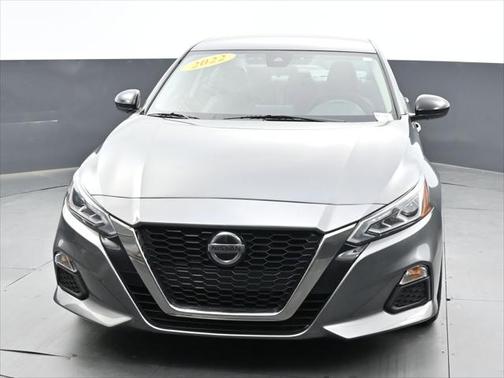 2022 Nissan Altima SR FWD