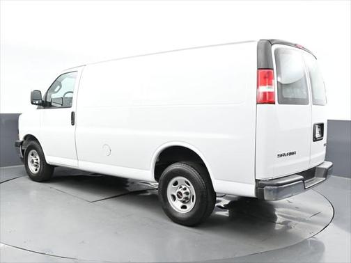 2022 GMC Savana 2500 Work Van
