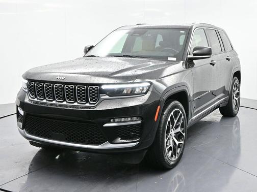 2023 Jeep Grand Cherokee Summit