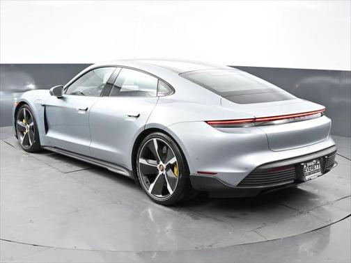 2020 Porsche Taycan Turbo S