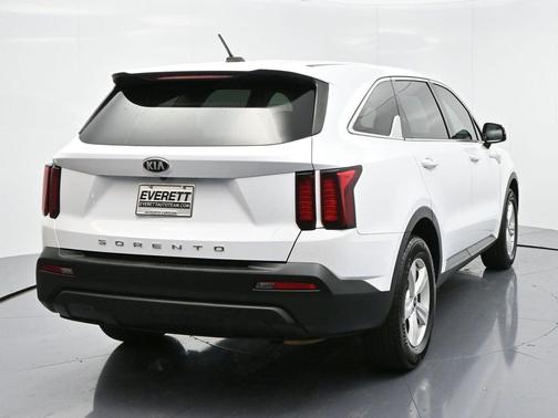 2021 Kia Sorento LX