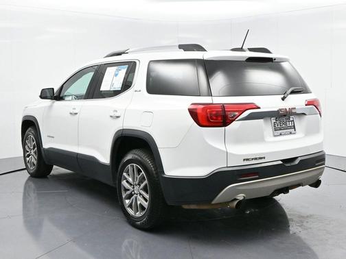 2018 GMC Acadia SLE-2