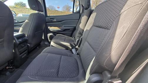 2018 GMC Acadia SLE-2