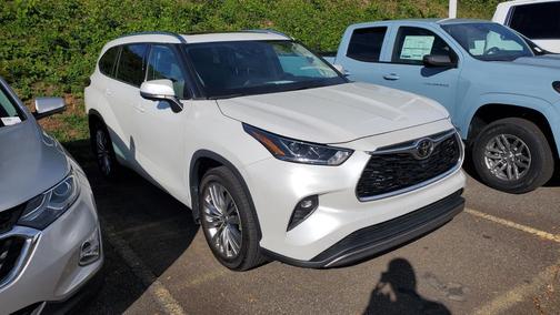 2023 Toyota Highlander Platinum