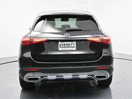 2024 Mercedes-Benz GLC 300 4MATIC