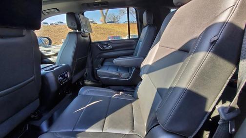 2021 Chevrolet Suburban 4WD Z71