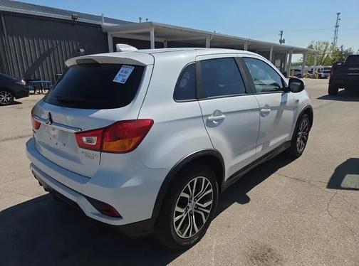 2018 Mitsubishi Outlander Sport 2.0 ES