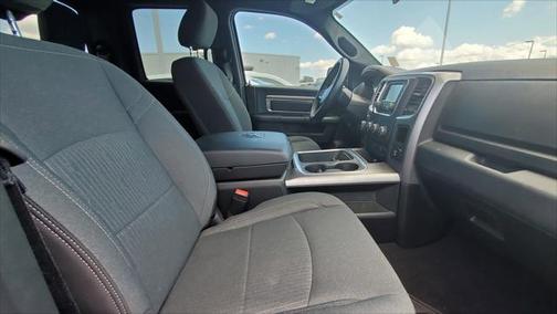 2022 RAM 1500 Classic Warlock Quad Cab 4x4 6'4' Box