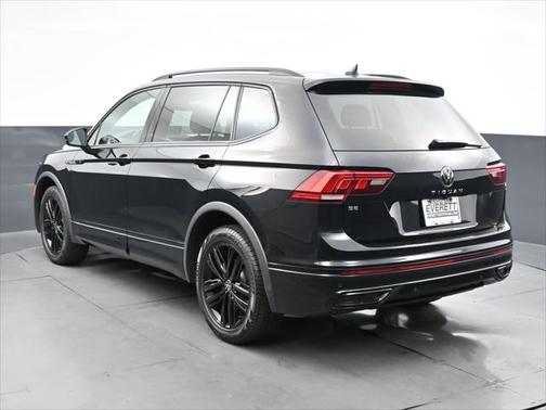 2022 Volkswagen Tiguan 2.0T SE R-Line Black