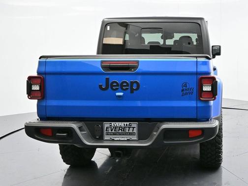 2024 Jeep Gladiator Willys
